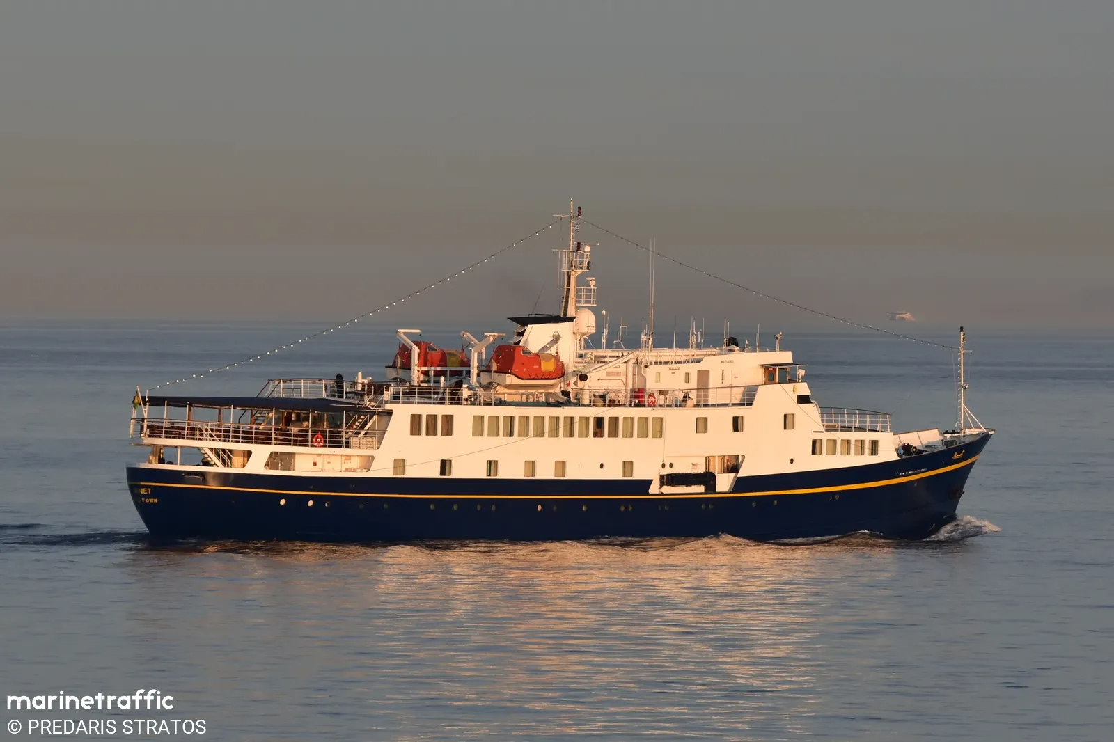 kithira travel le bugainville